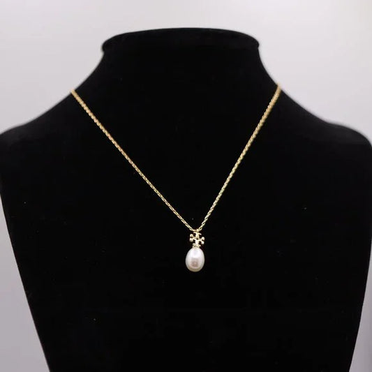 Necklace Tory Burch Pearl Drop Logo Necklace – 16" Gold-Tone